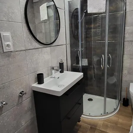 Kora Kilinskiego Lägenhet